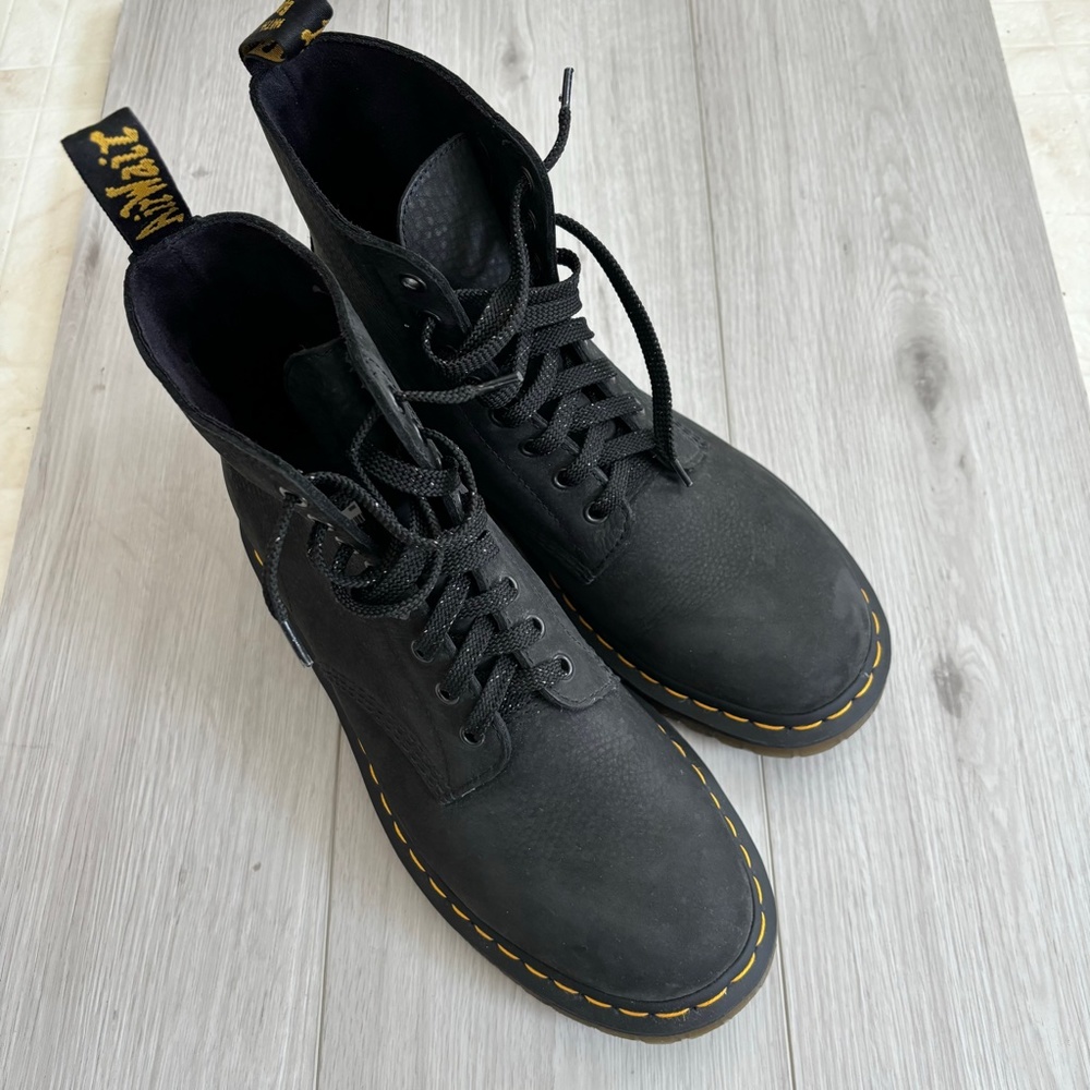 Dr. Martens 1460 PASCAL NUBUCK LEATHER LACE UP BOOTS Black 43 EU/11 US L/10 US M